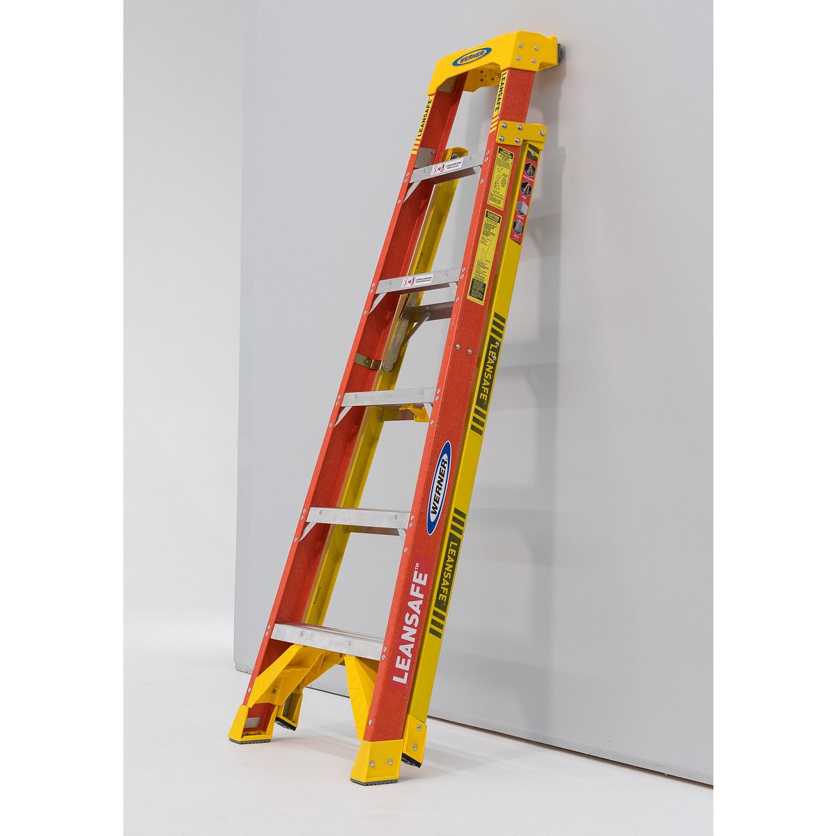 L6200_PI_Leaning2 | Nation Wide Ladder
