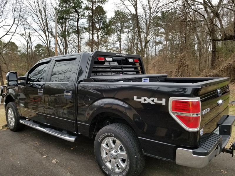 2014-F150-Low-Pro-Magnum-Rack-with-lights