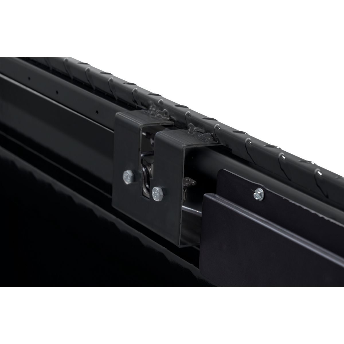 Weather-Guard-Saddle-Box-Gloss-Black-123-5-04_FI_LockingMechanism | Nation Wide Ladder